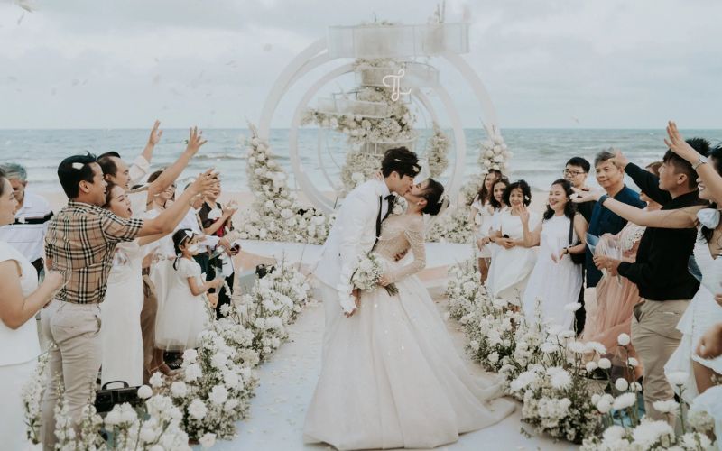 nằm mơ thấy đám cưới đánh con gì