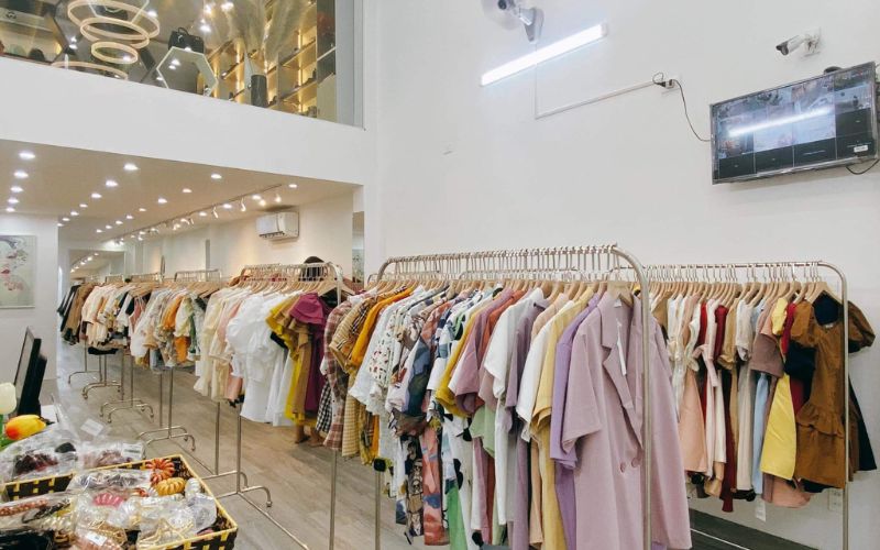 mơ thấy mặc quần áo mới là điềm gì