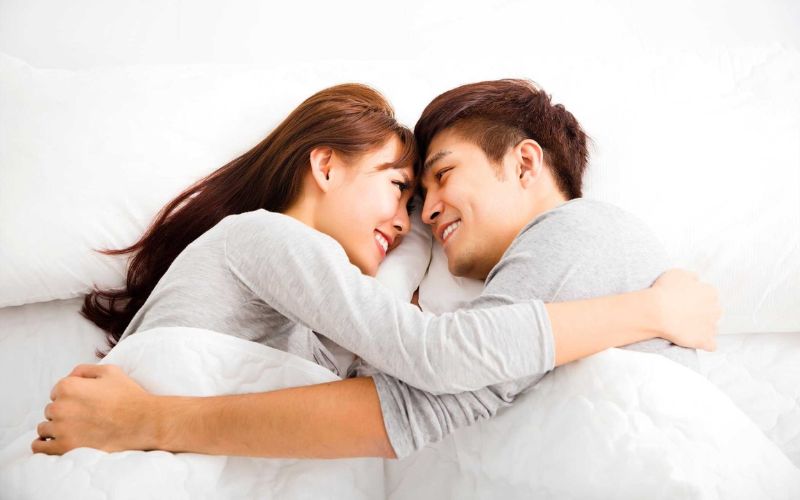 mơ thấy vợ ngủ với người khác đánh con gì